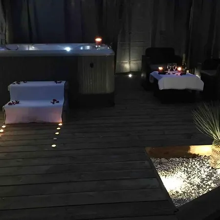 Apartmán Studio & Jacuzzi Privatif Utilisable Toute L'annee